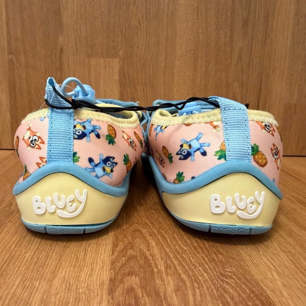 Bluey Kids Water Shoes Size 11/12 (NWT)